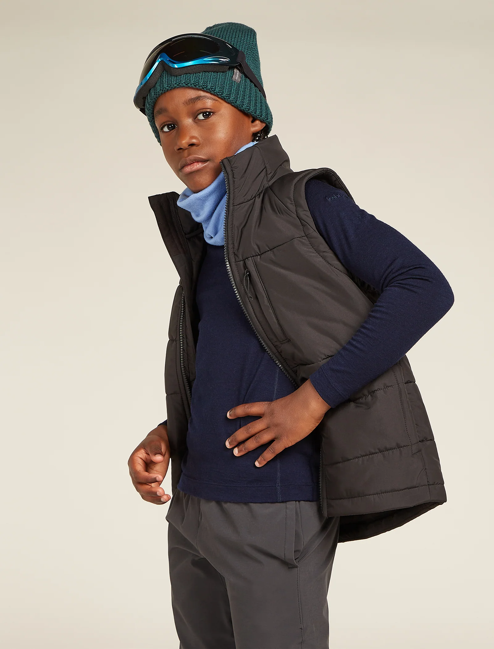 Kids’ Merino 200 Oasis Long Sleeve Crew Thermal Top - Image 12