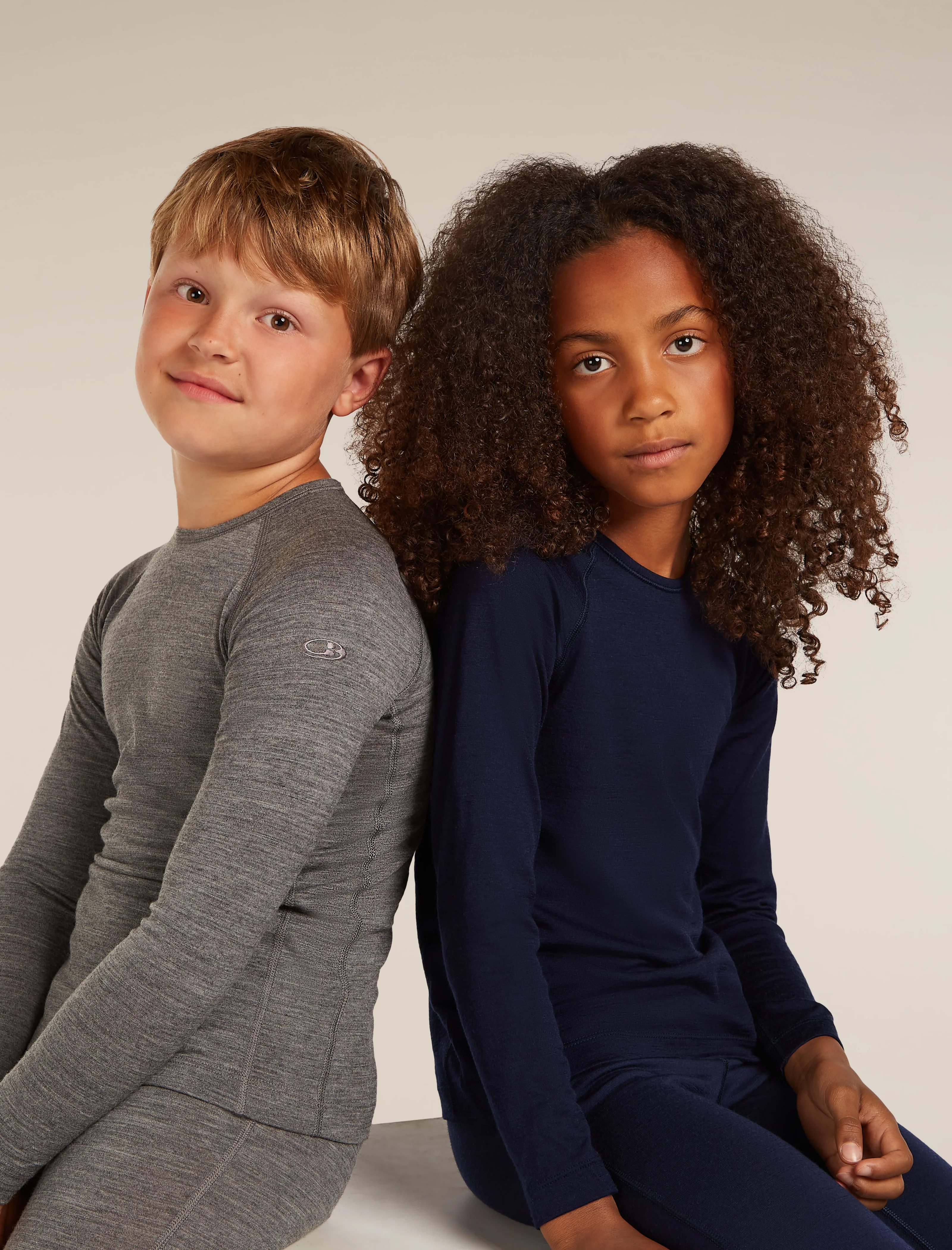 Kids’ Merino 200 Oasis Long Sleeve Crew Thermal Top - Image 15