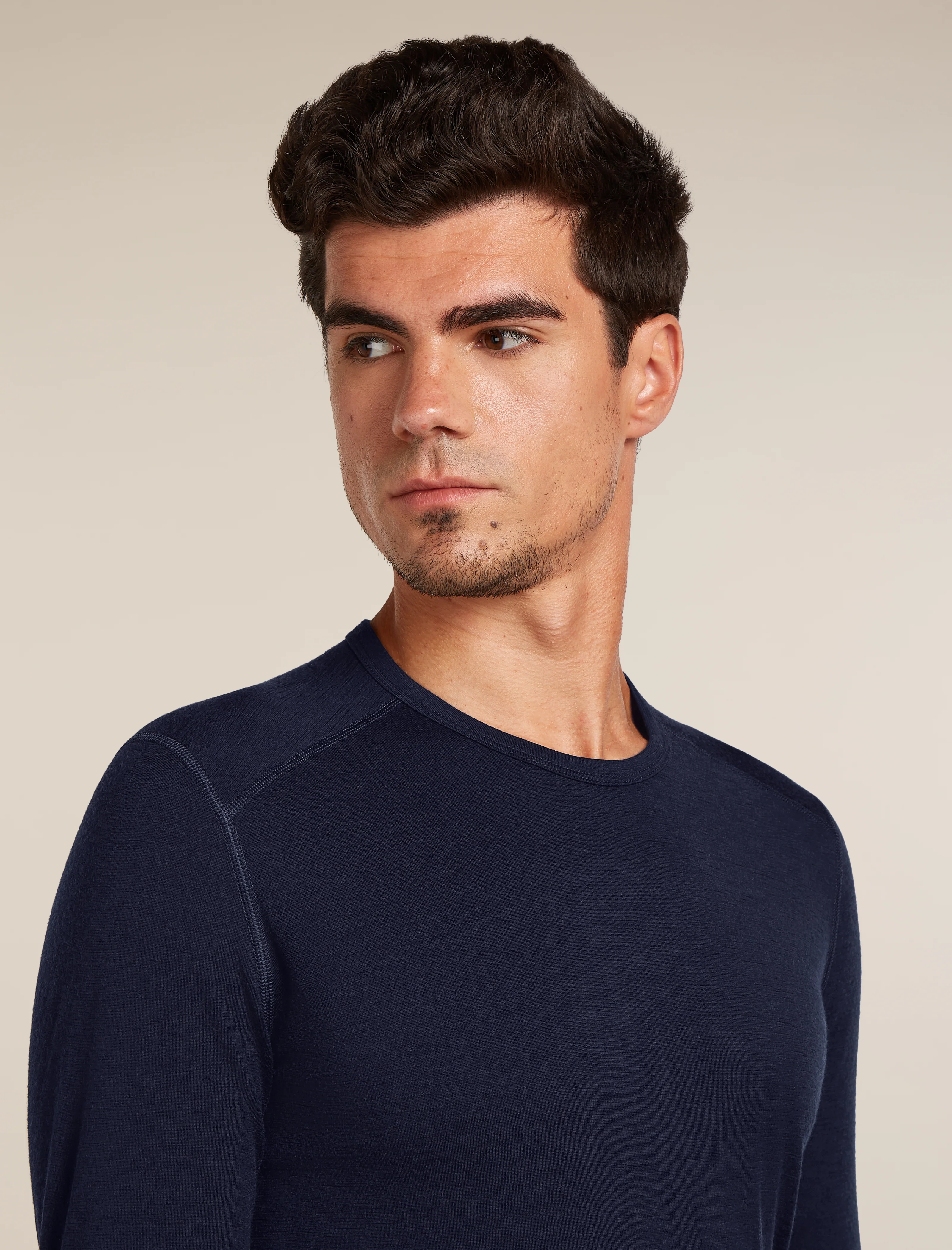 Men’s Merino 200 Oasis Long Sleeve Crew Thermal Top - Image 6