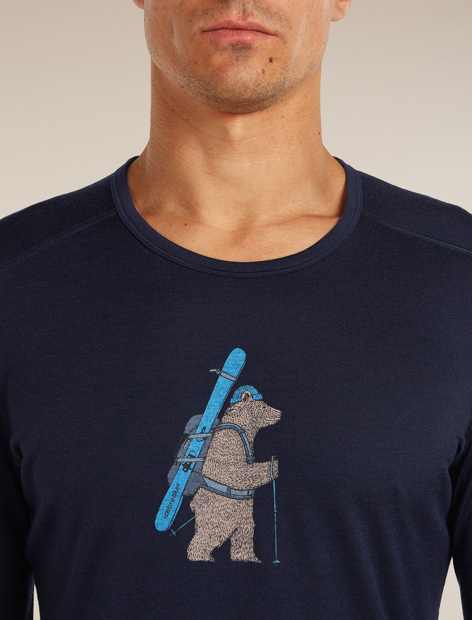 Men’s Merino 200 Oasis Long Sleeve Crewe Bear Tour - Image 7