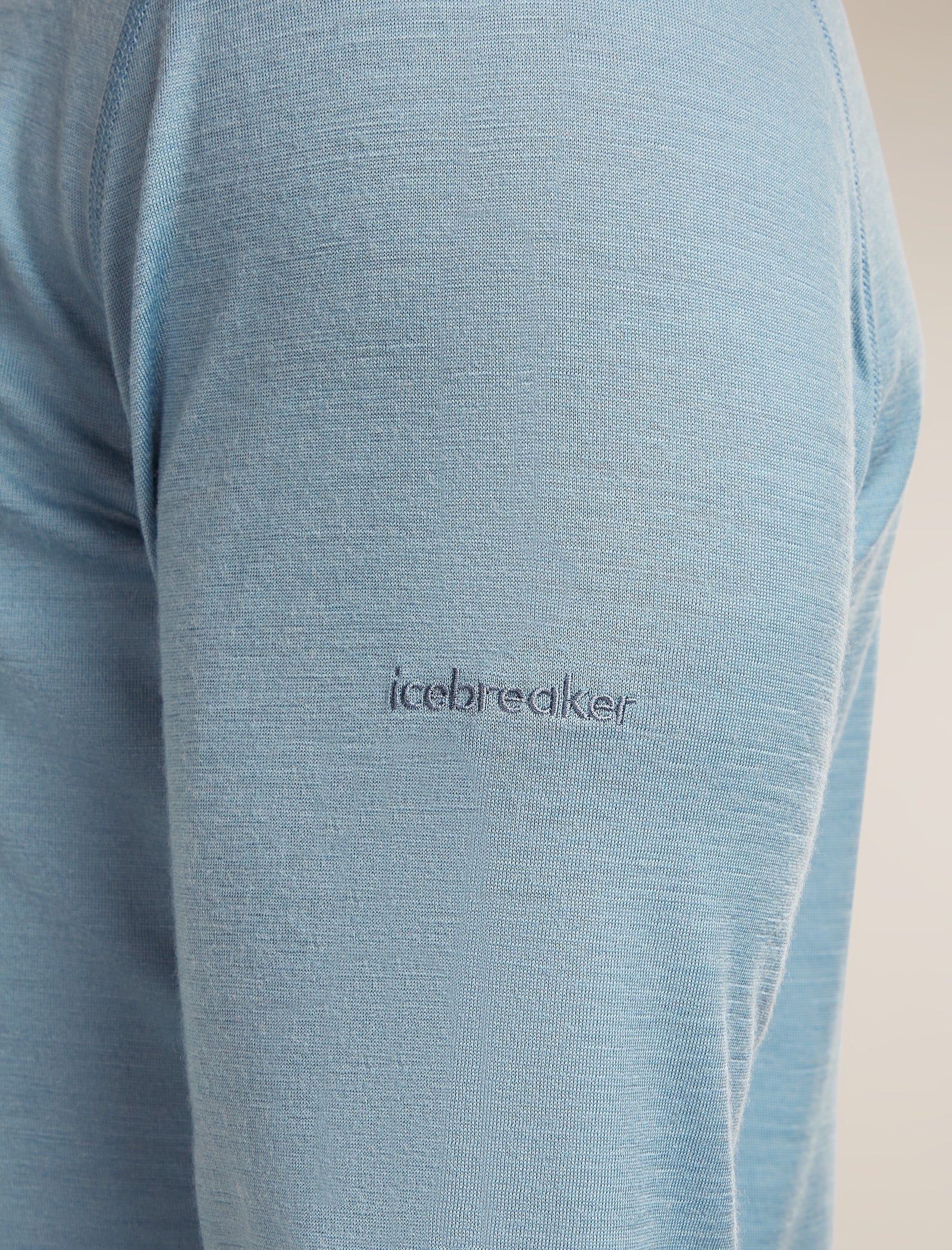 Men’s Merino 200 Oasis Long Sleeve Crewe - Image 5