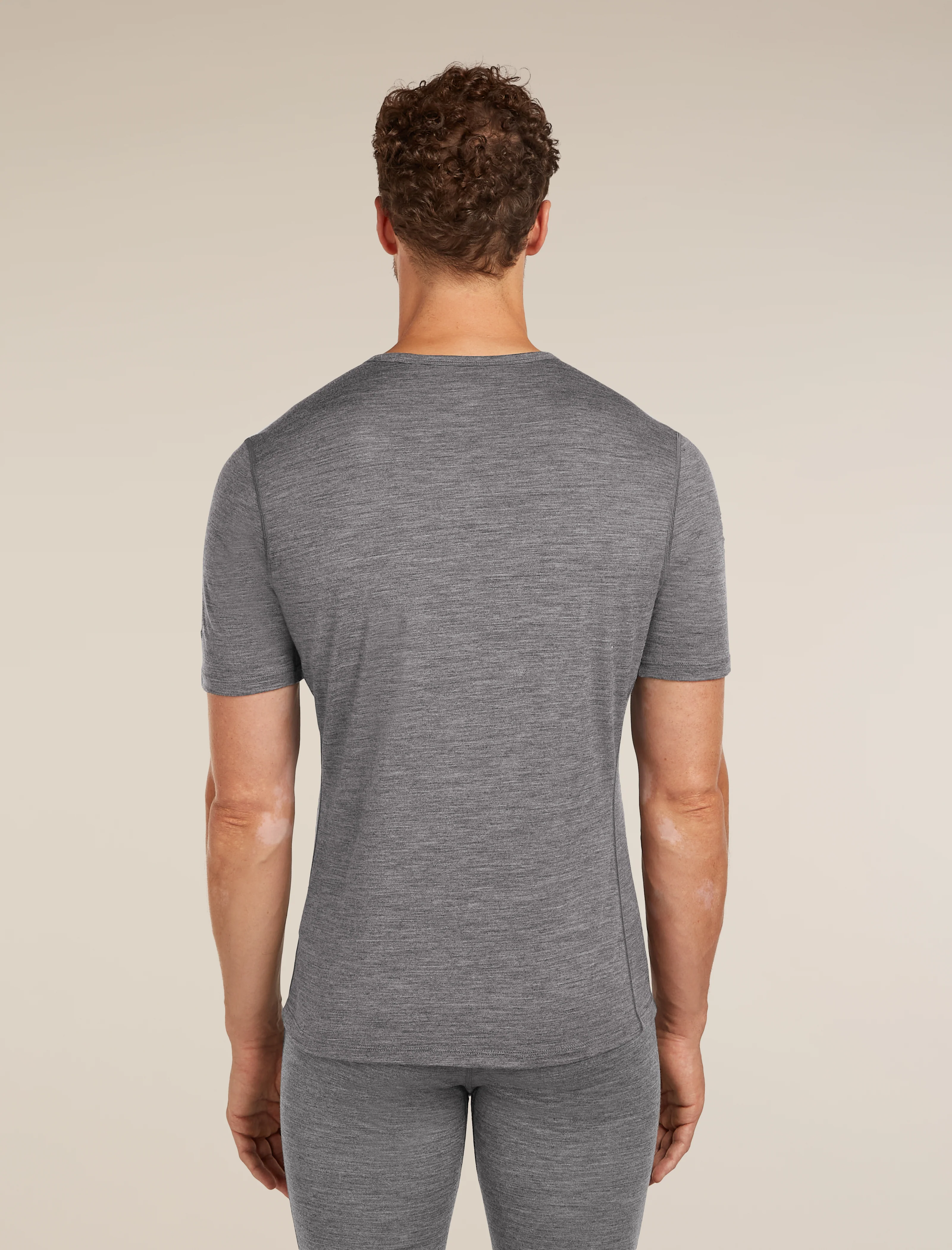 Men’s Merino 200 Oasis Short Sleeve Crew Thermal Top - Image 2