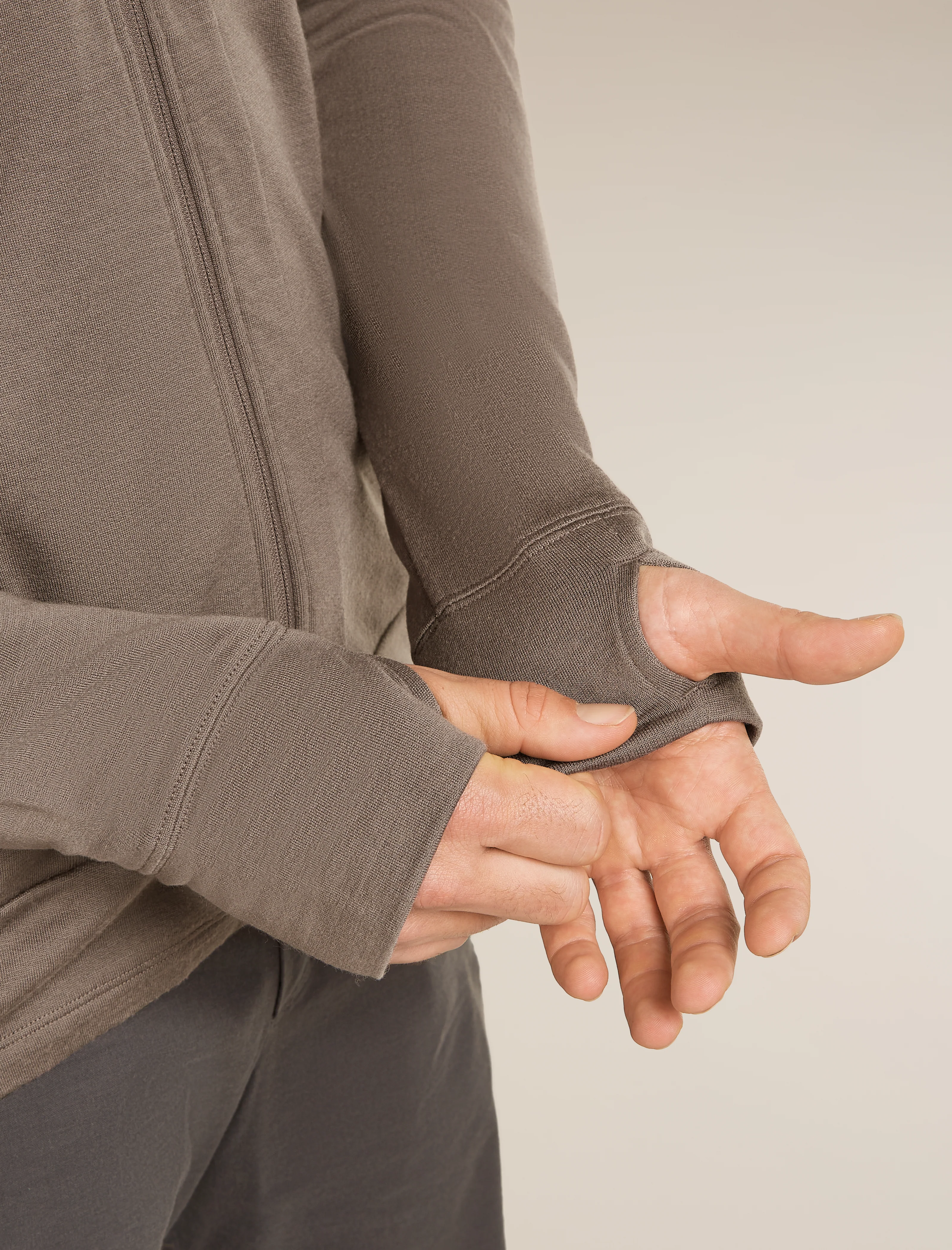 Men’s Merino 260 Quantum Long Sleeve Zip Hoodie - Image 8