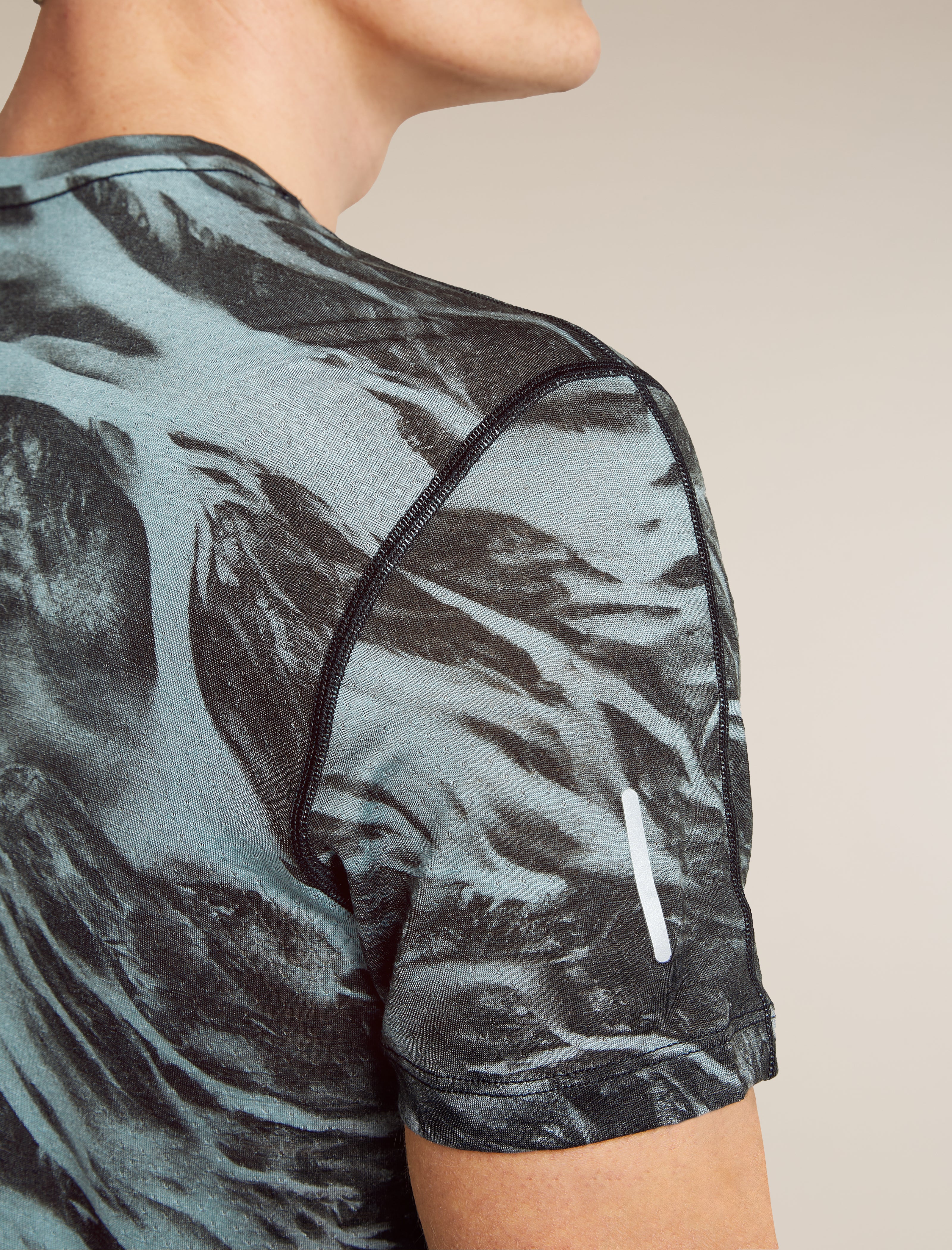 Men’s Merino Blend 125 Cool-Lite™ Speed Short Sleeve T-Shirt Motion AOP - Image 7