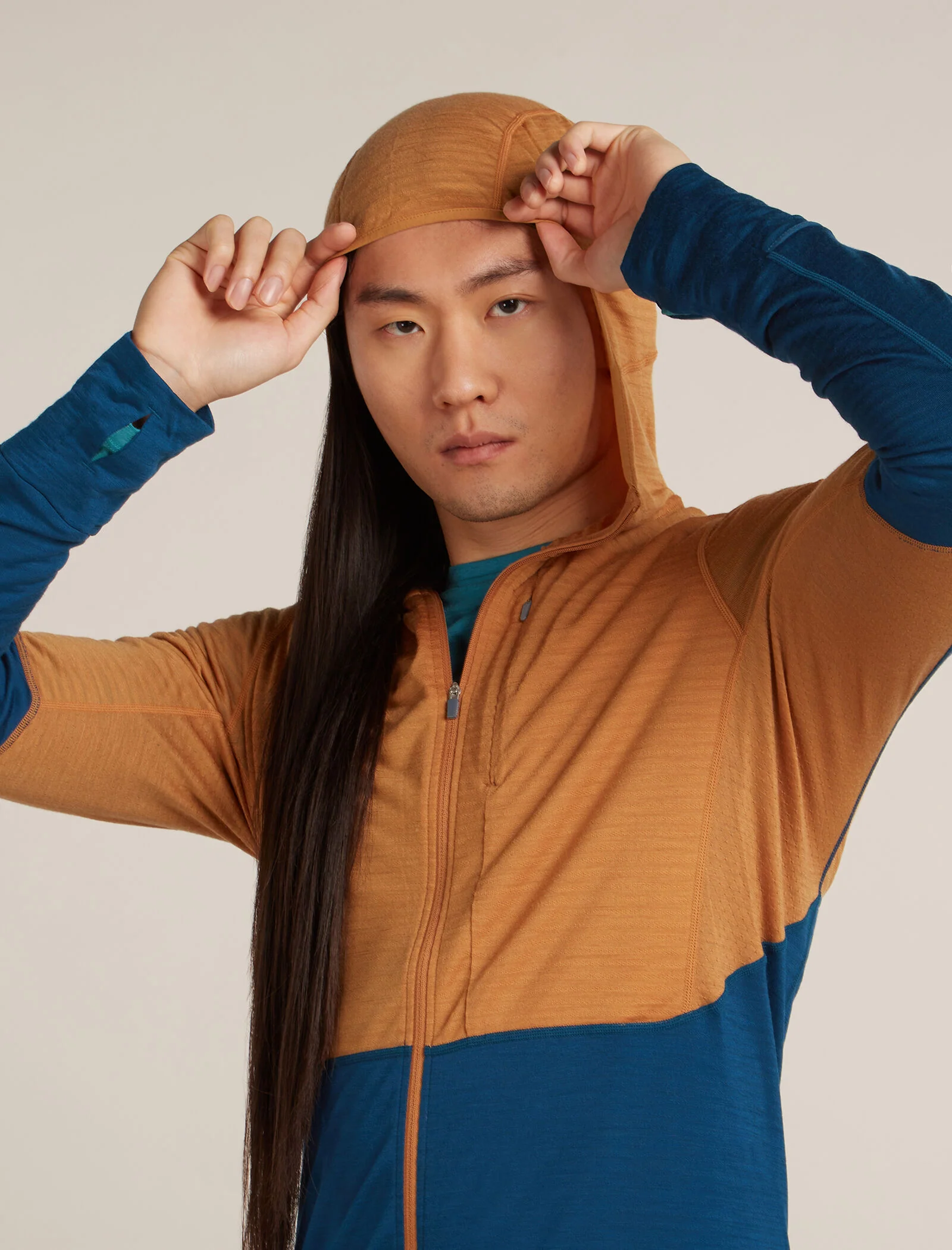 Men’s Merino Blend 200 Realfleece™ Descender Long Sleeve Zip Hoodie - Image 9