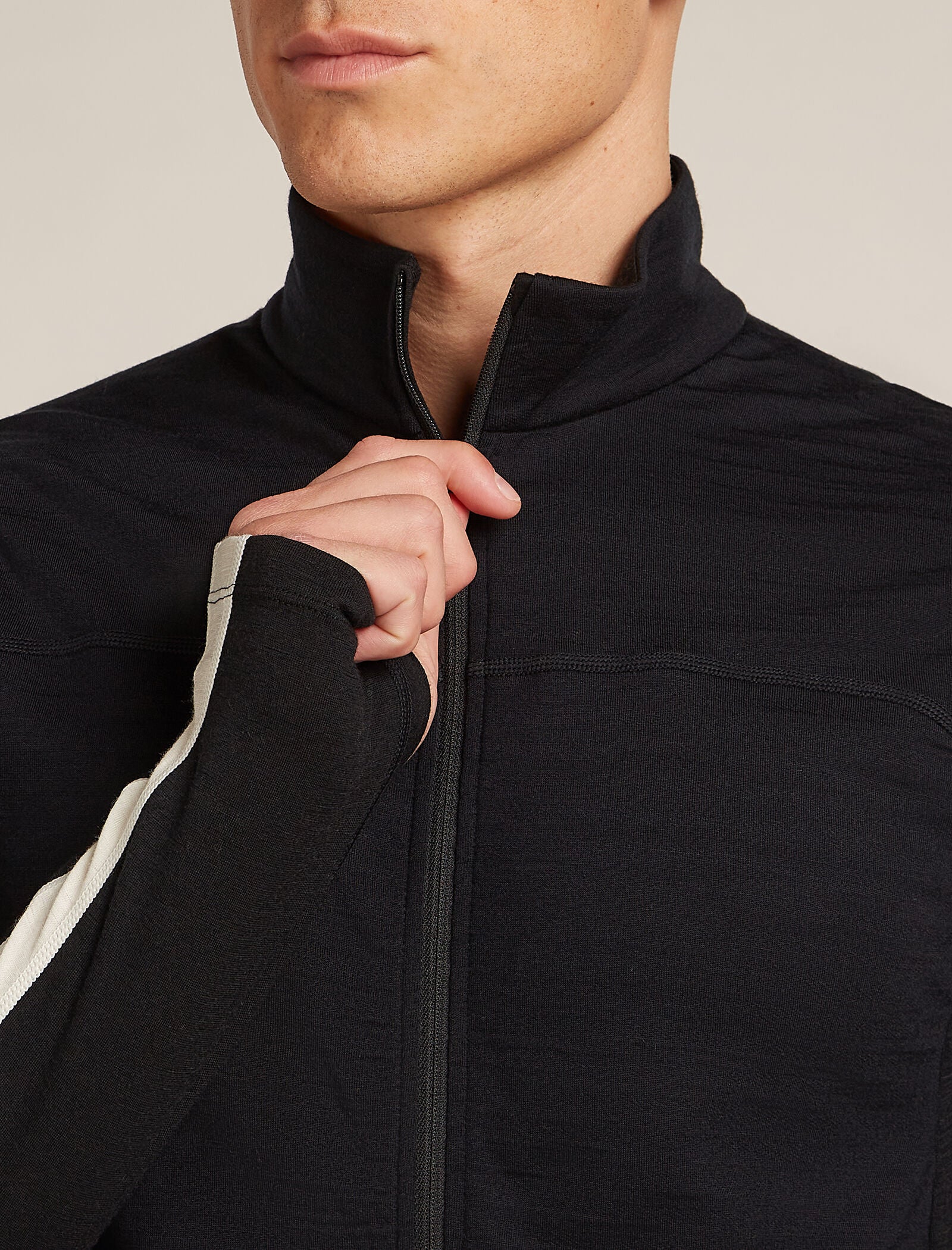 Men’s Merino Blend 300 RealFleece™ Descender Vest - Image 6