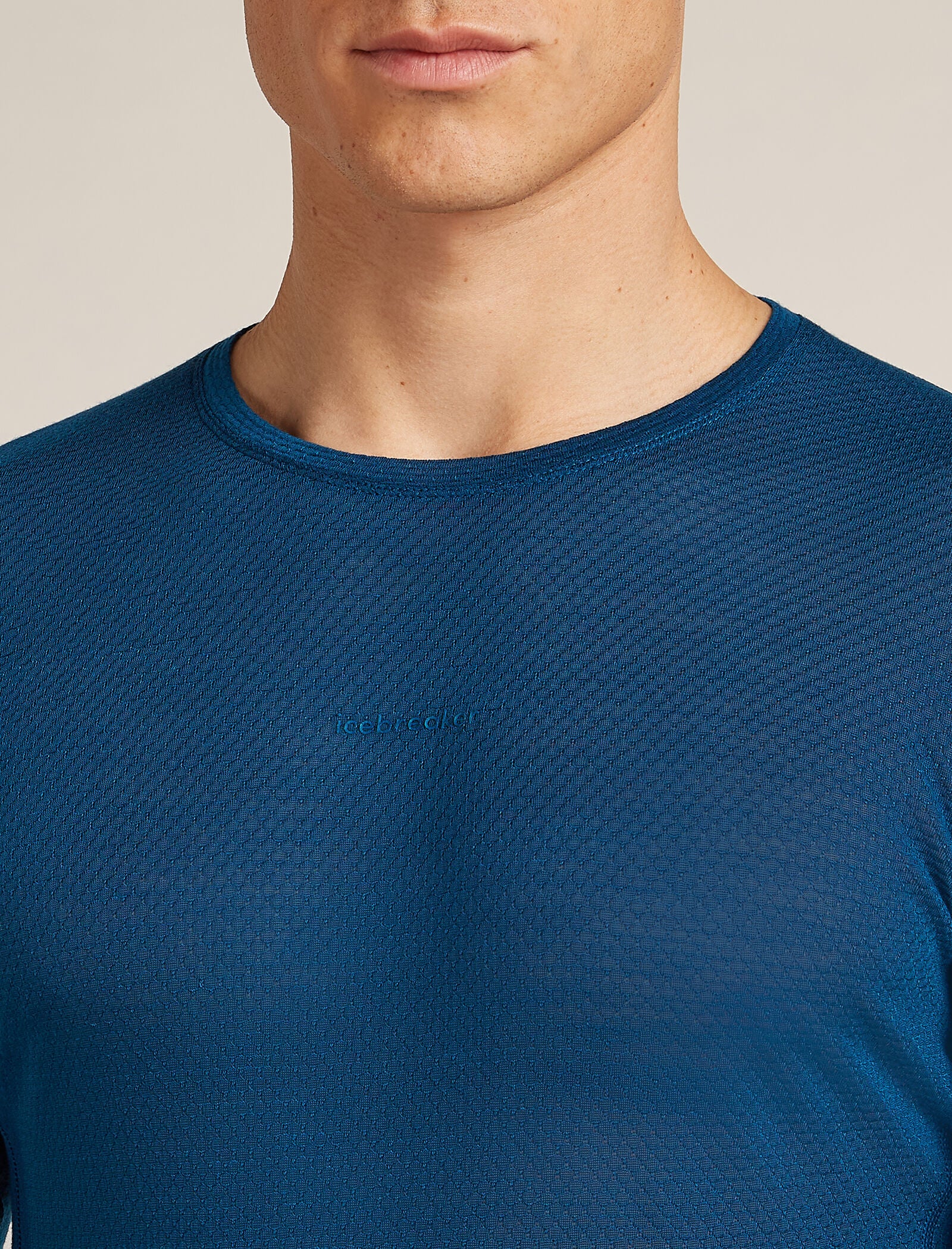 Men’s Merino Blend 75 Cool-Lite™ Featherlight™ Long Sleeve Crew Thermal Top - Image 5