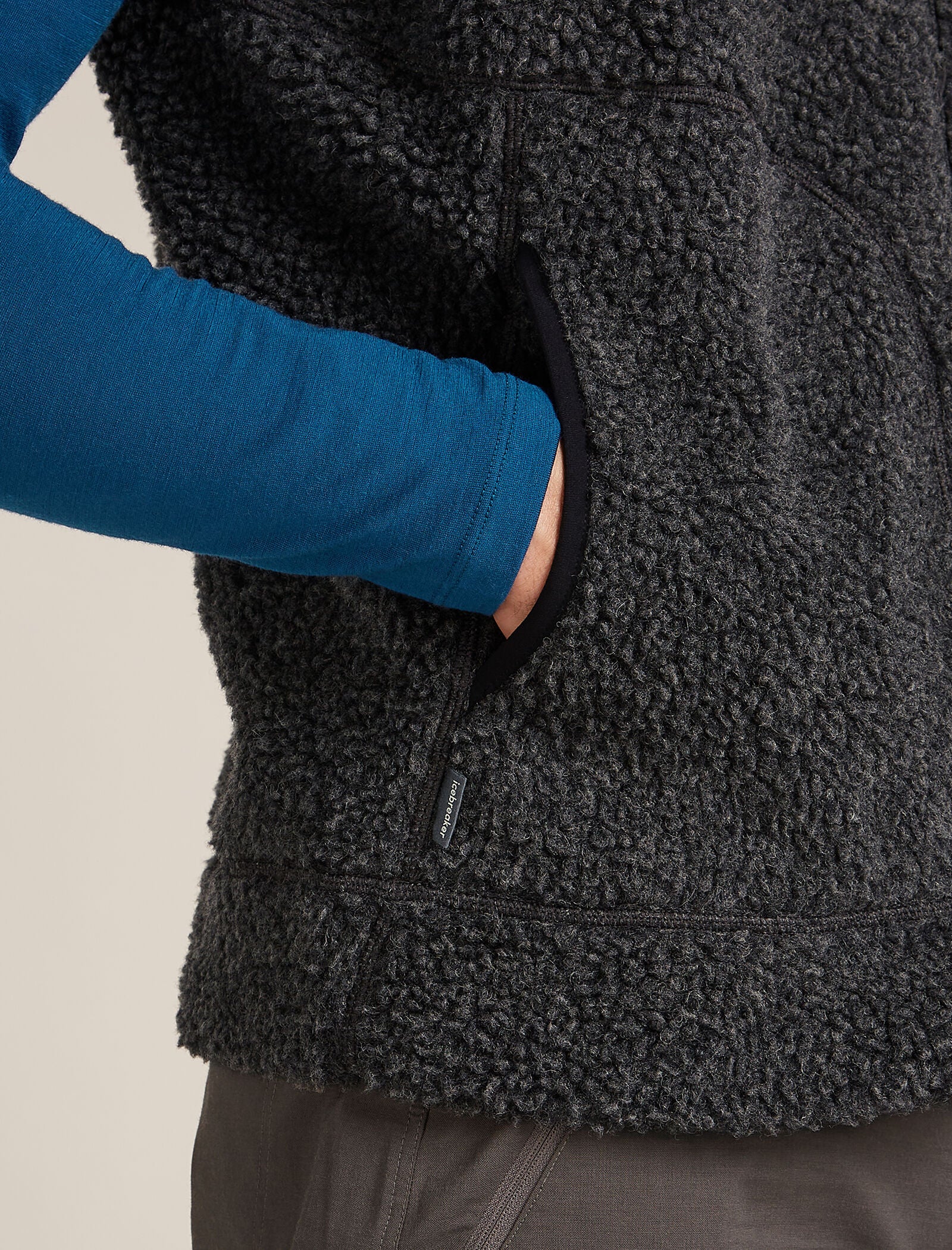 Men’s Merino Blend 960 RealFleece™ High Pile Vest - Image 7