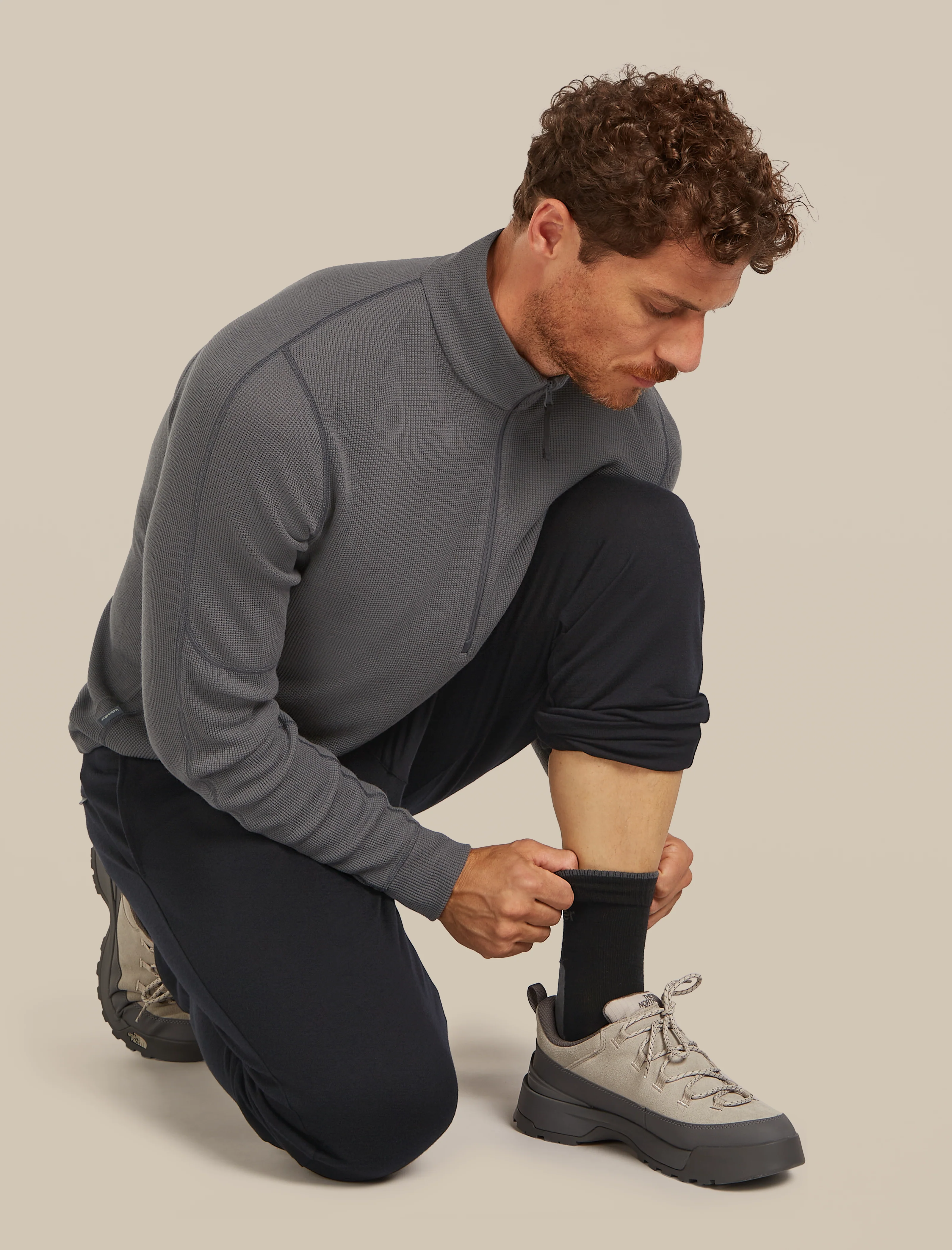Men’s Merino Hike+ Light Crew Socks - Image 3