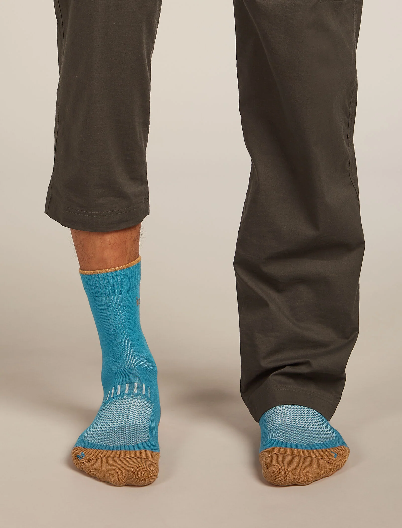 Men’s Merino Hike+ Light Crew Socks - Image 3