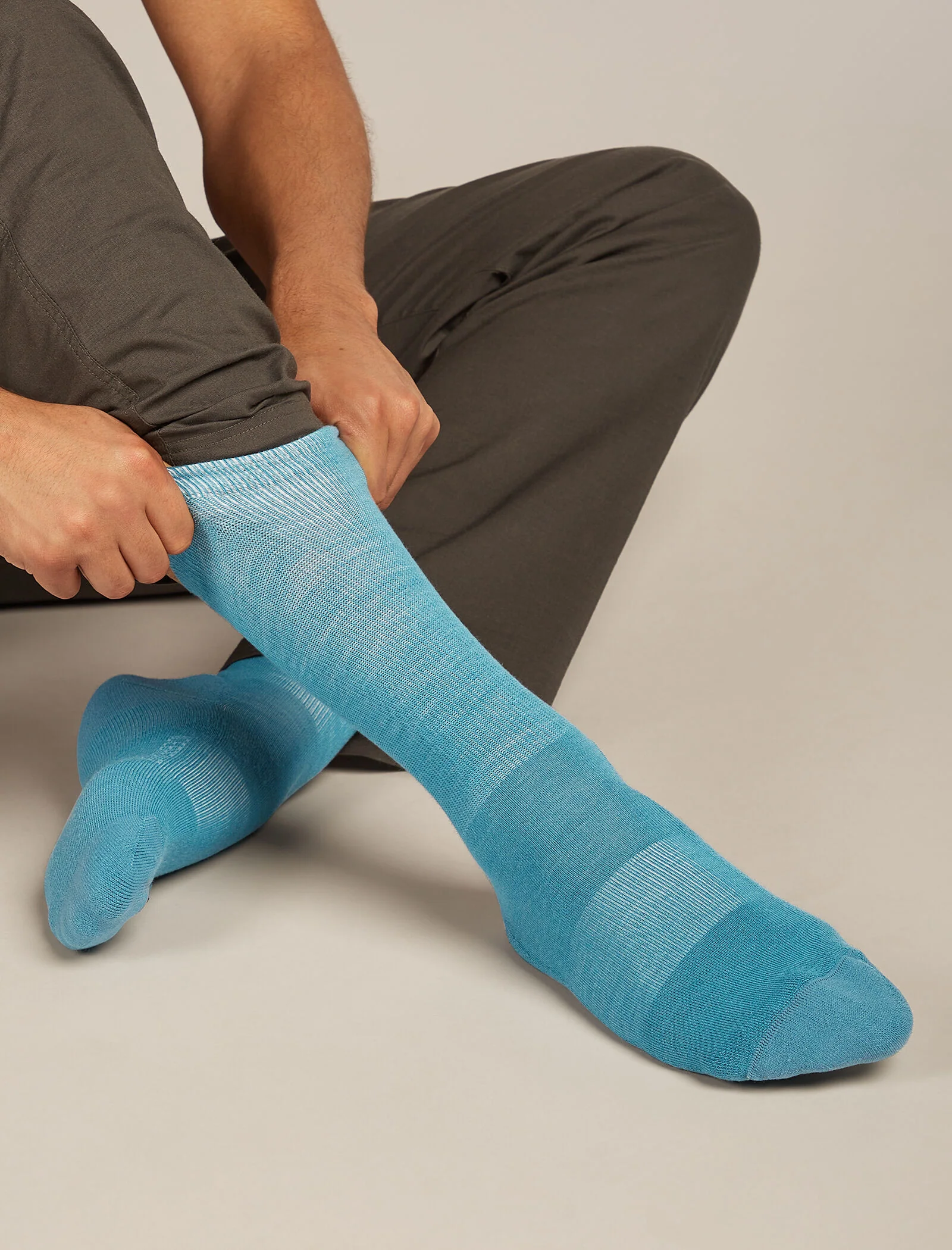 Men’s Merino Lifestyle Light Crew Socks - Image 2