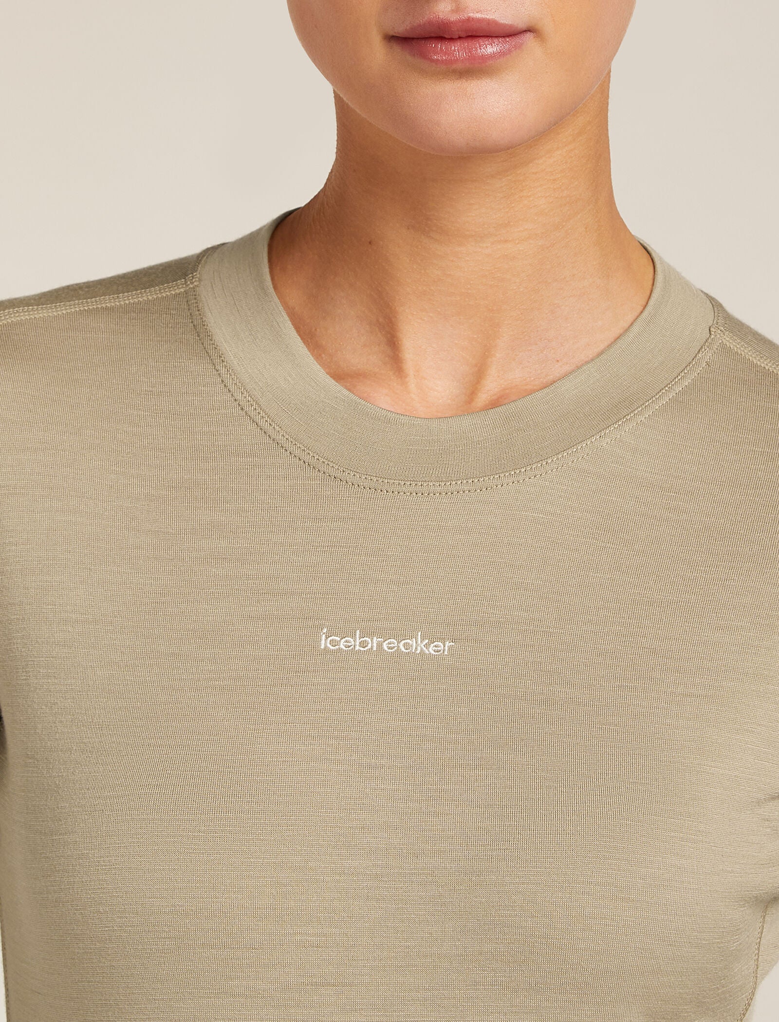 Women’s 200 MerinoFine™ Ace Long Sleeve Mock Neck Thermal Top - Image 5