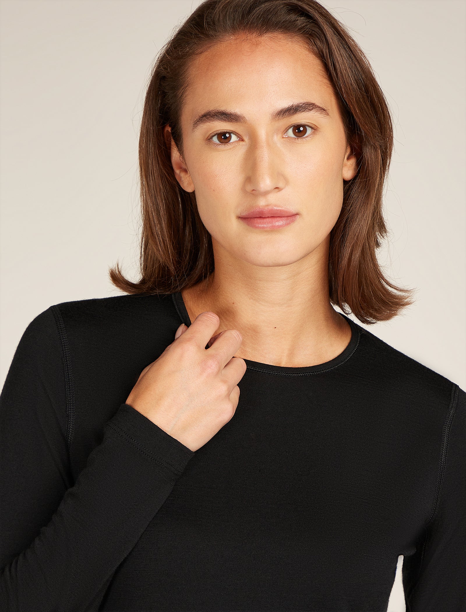 Women’s Merino 200 Oasis Long Sleeve Crew Thermal Top - Image 12