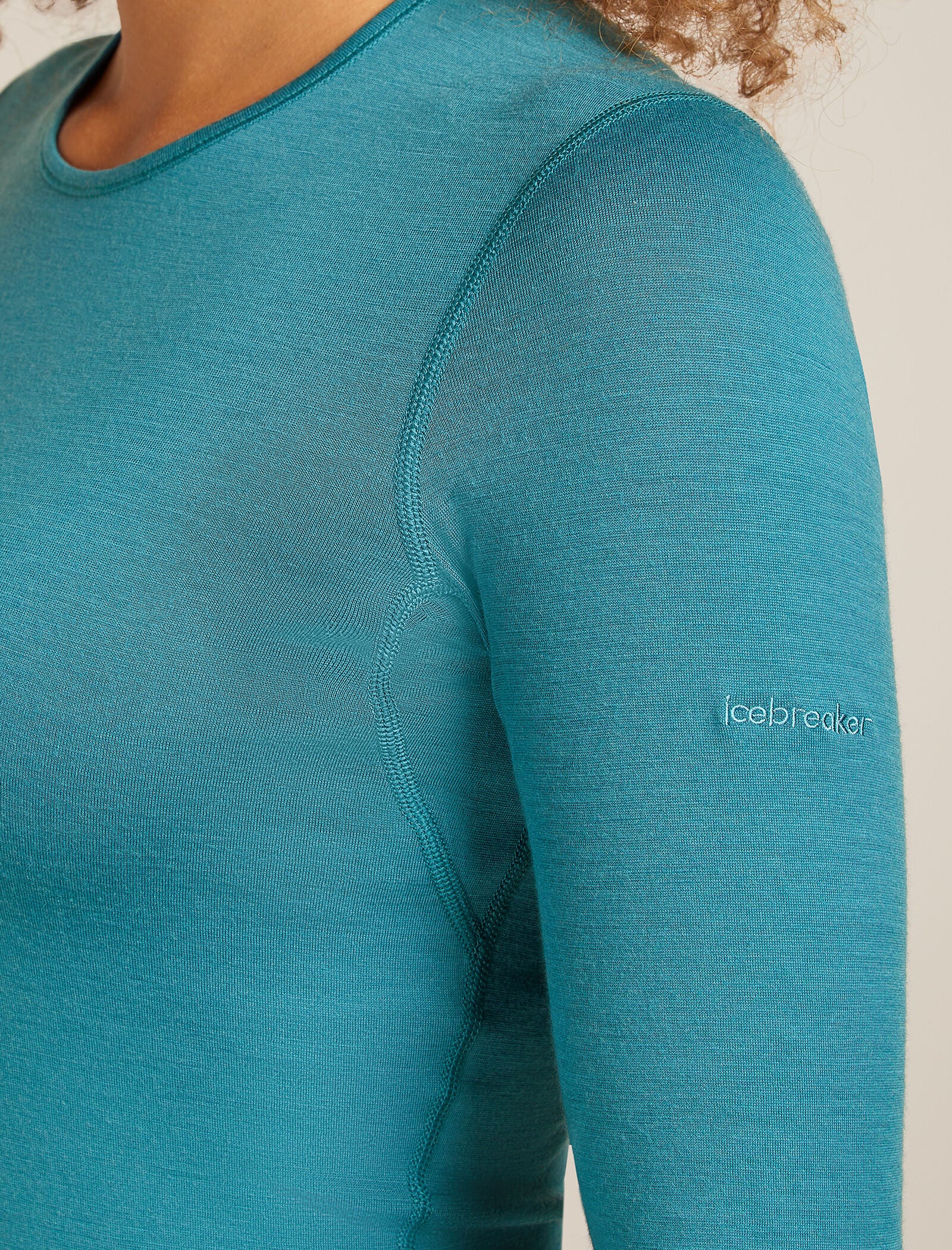 Women’s Merino 200 Oasis Long Sleeve Crew Thermal Top - Image 6