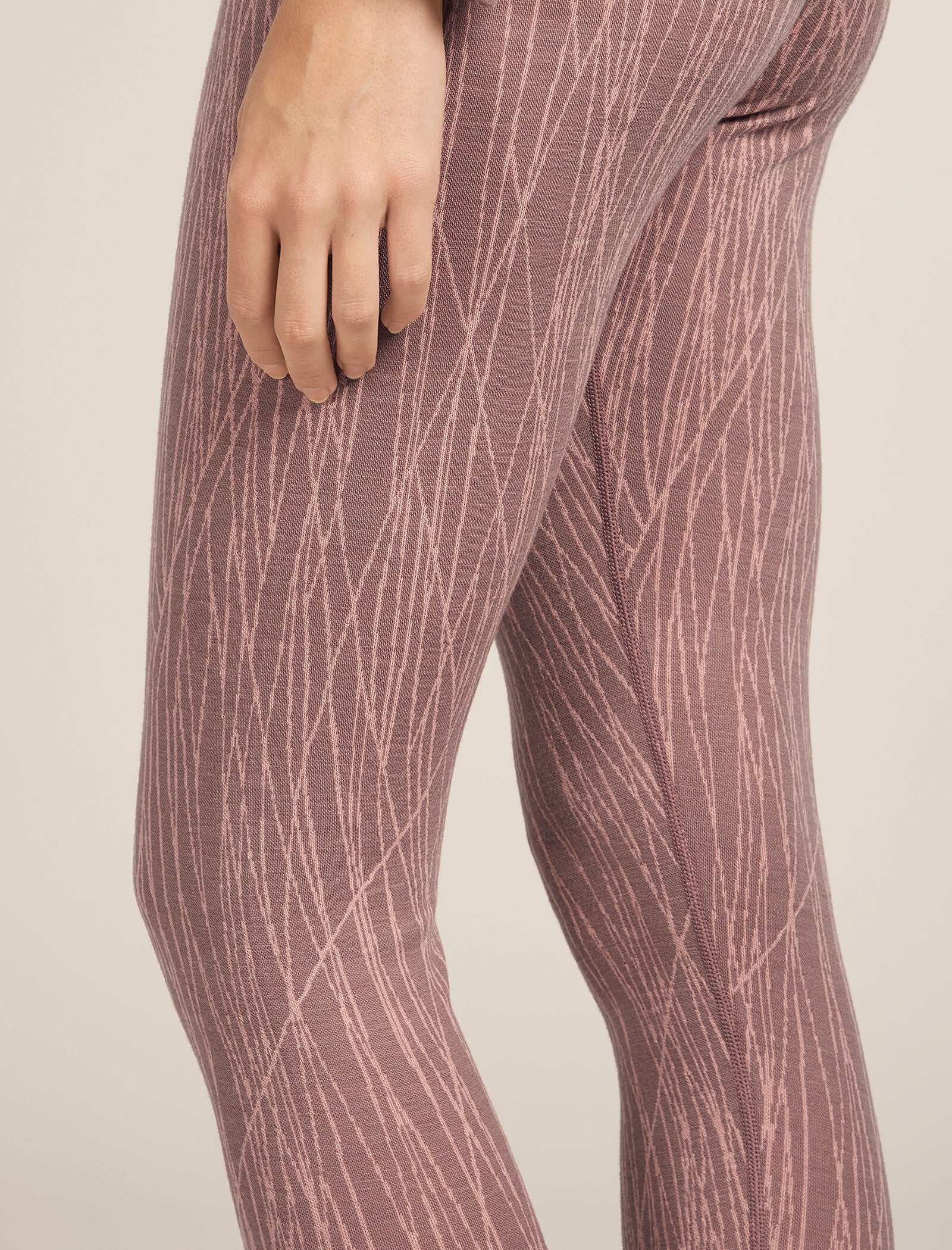 Women’s Merino 260 Tech Vertex High Rise Thermal Leggings Delta Lines - Image 5