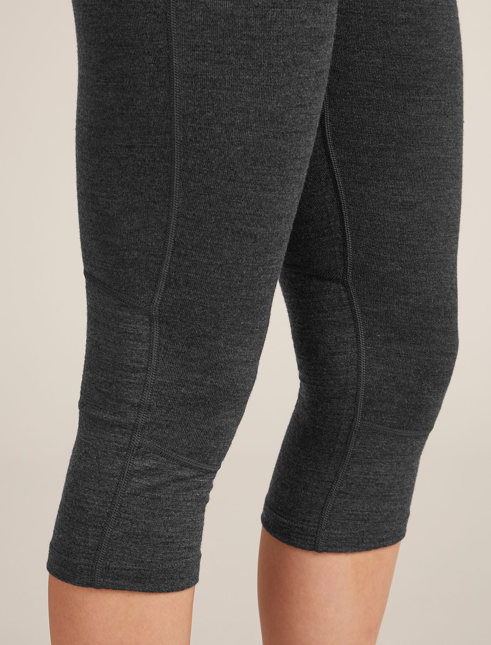 Women’s Merino 260 ZoneKnit™ 3/4 Thermal Leggings - Image 7