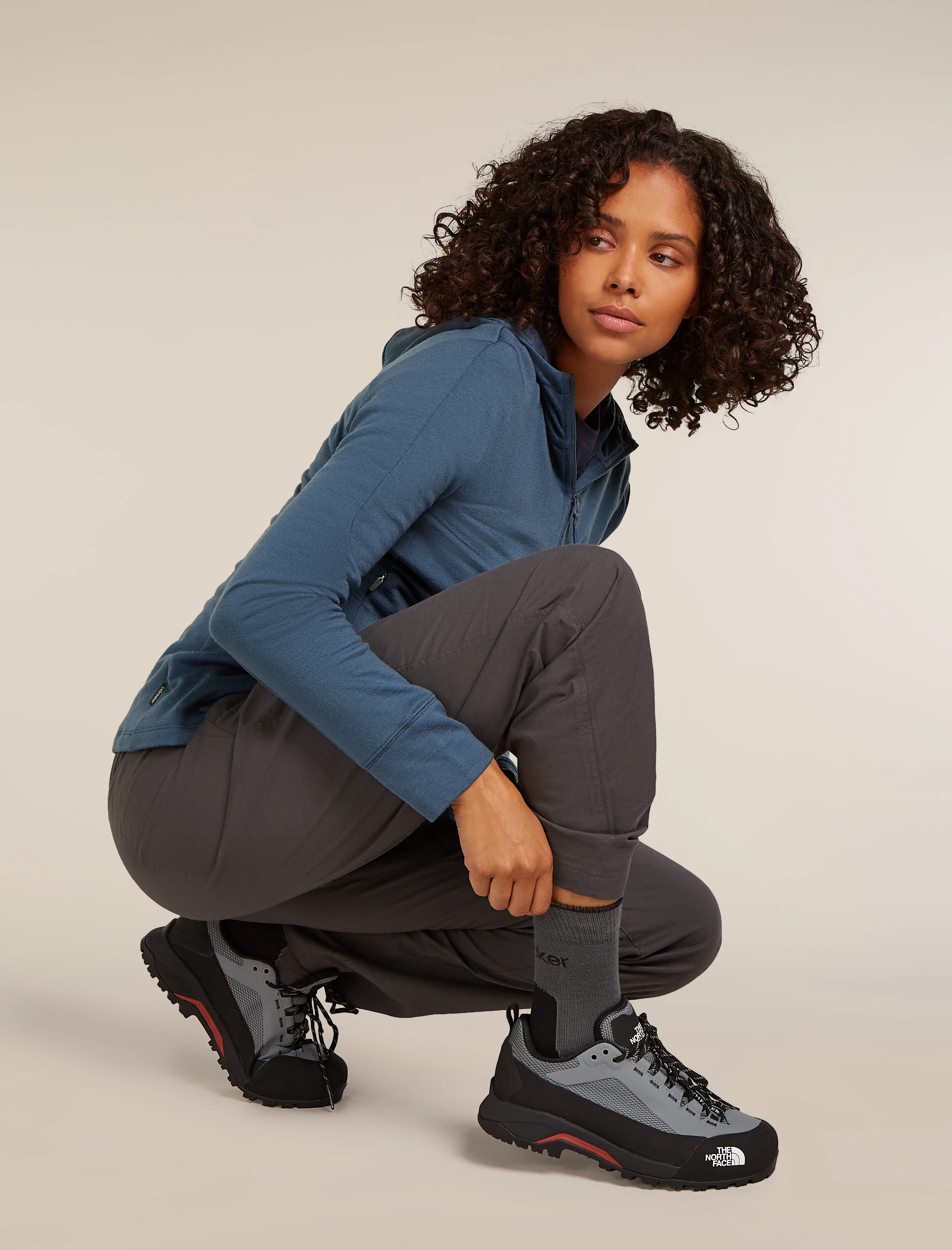Women’s Merino Hike+ Light Crew Socks - Image 3