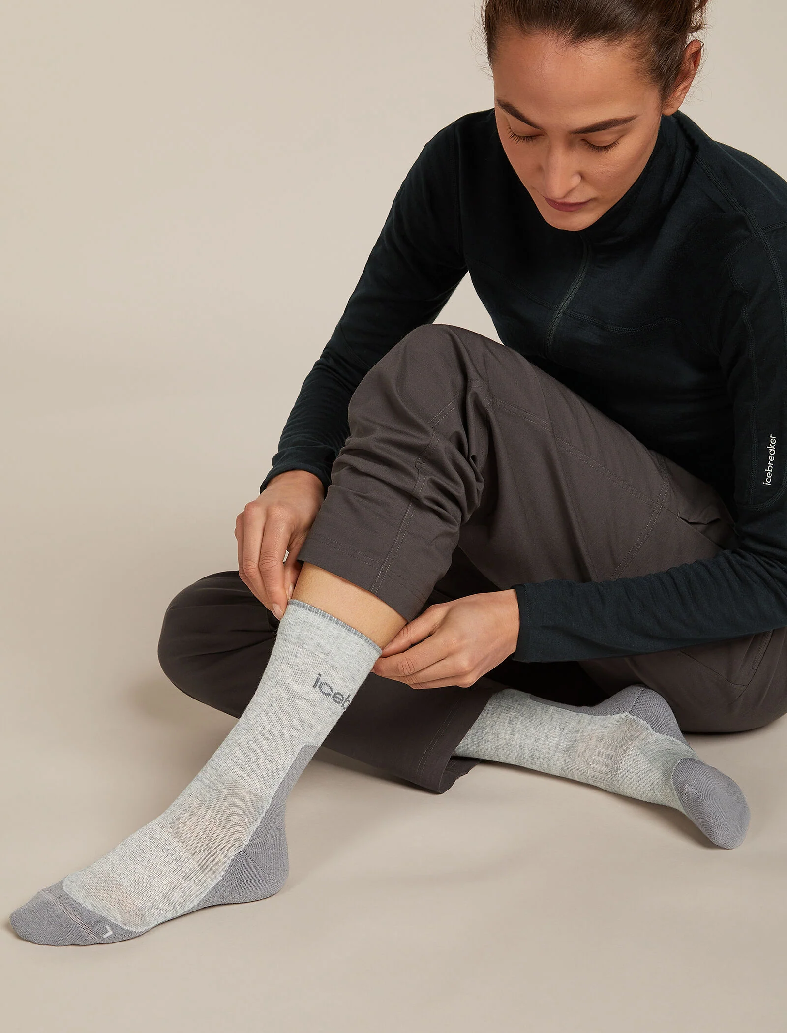 Women’s Merino Hike+ Light Crew Socks - Image 2