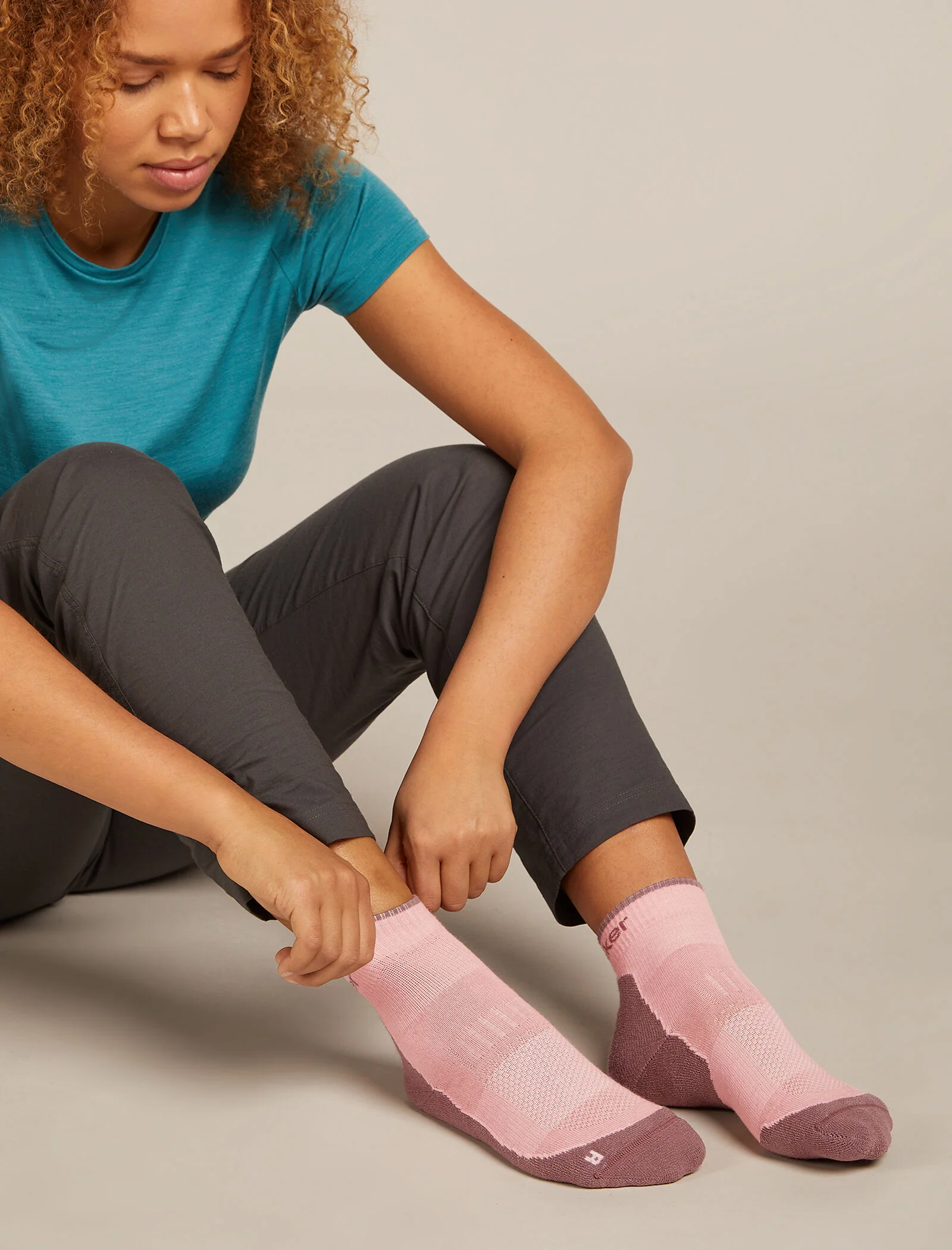 Women’s Merino Hike+ Light Mini Socks - Image 2